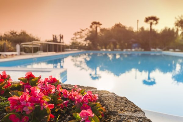 Hébergements insolites en Aveyron : Une aventure de vacances unique